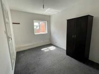 1 bedroom Flat to let in Melton Road, Belgrave Road, Leicester, LE4