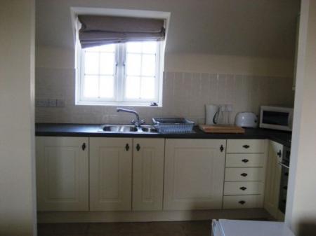 2 bedroom Flat to let in Halfpenny Close, Birstall, Leicester, LE4