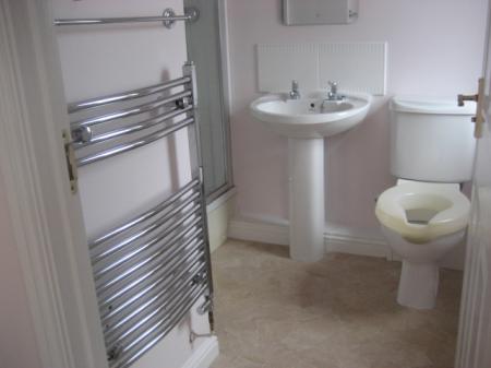 3 bedroom Detached house to let in Guestwick Green, Hamilton, Leicester, LE5