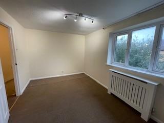 3 bedroom Semi-detached house to let in Meadowsweet Road, Hamilton, Leicester, LE5