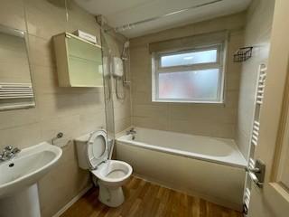 3 bedroom Semi-detached house to let in Meadowsweet Road, Hamilton, Leicester, LE5
