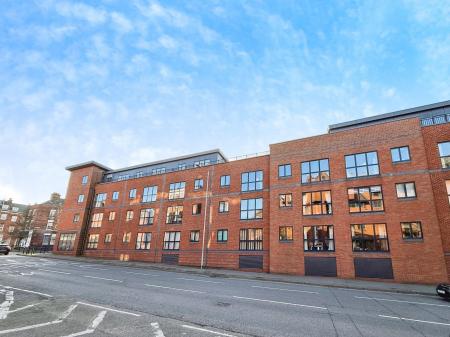 2 bedroom Flat for sale in Newport Street, Worcester, WR1