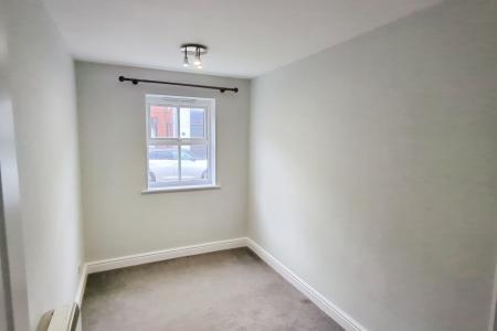 2 bedroom Flat to let in Meridian West, Peel Street, Lincoln, LN5