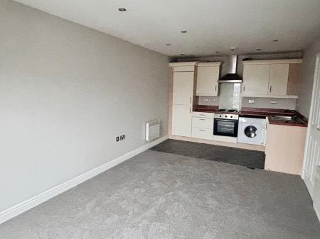 2 bedroom Flat to let in Olsen Rise, Bunkers Hill, Lincoln, LN2