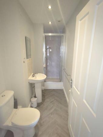 2 bedroom Flat to let in Olsen Rise, Bunkers Hill, Lincoln, LN2