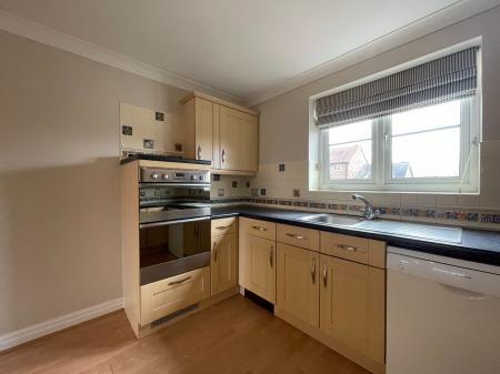 4 bedroom Terraced House to let in Bridge Walk, Burton Waters, Lincoln, LN1