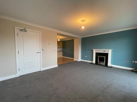 4 bedroom Terraced House to let in Bridge Walk, Burton Waters, Lincoln, LN1