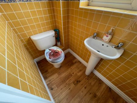 4 bedroom Terraced House to let in Bridge Walk, Burton Waters, Lincoln, LN1