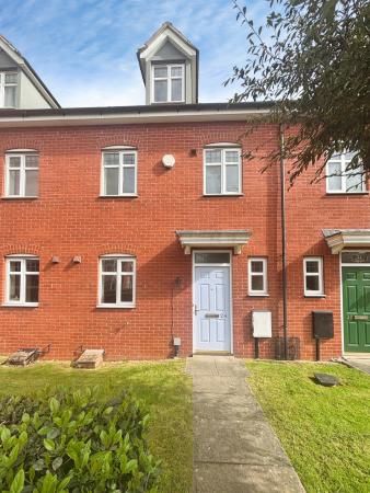 4 bedroom Town house to let in Flaxley Road, Bunkers Hill, LN2