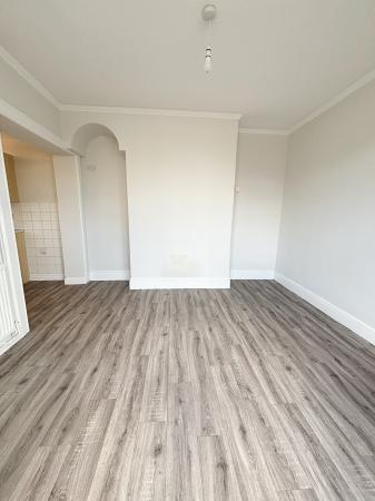 3 bedroom End of terrace house to let in Boultham Avenue, Lincoln, LN5