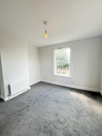 3 bedroom End of terrace house to let in Boultham Avenue, Lincoln, LN5