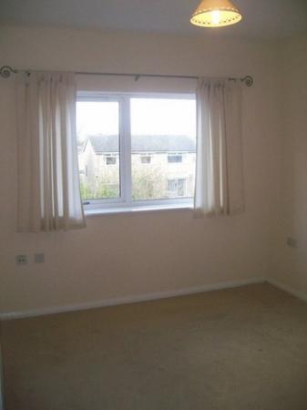 2 bedroom Flat to let in Manton Road, Lincoln, LN2