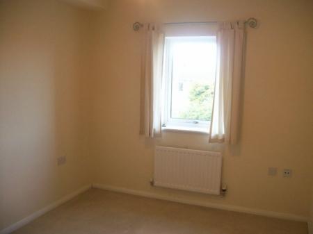 2 bedroom Flat to let in Manton Road, Lincoln, LN2