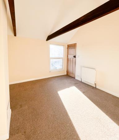 2 bedroom Flat to let in High Street, Saxilby, LN1