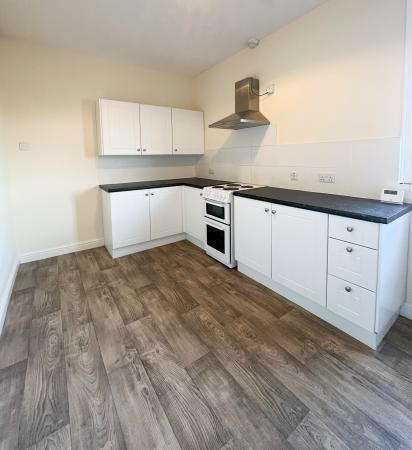 2 bedroom Flat to let in High Street, Saxilby, LN1