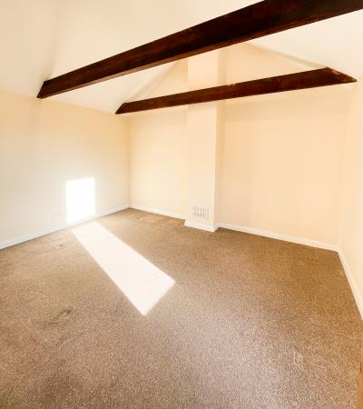 2 bedroom Flat to let in High Street, Saxilby, LN1