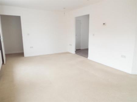 2 bedroom Flat to let in Buttercup Way, Roman Fields, Witham St Hughs, LN6
