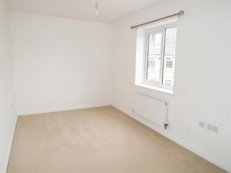 2 bedroom Flat to let in Buttercup Way, Roman Fields, Witham St Hughs, LN6