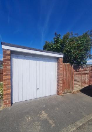 2 bedroom Bungalow to let in Ashby Close, Waddington, LN5