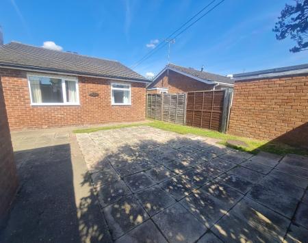 2 bedroom Bungalow to let in Ashby Close, Waddington, LN5
