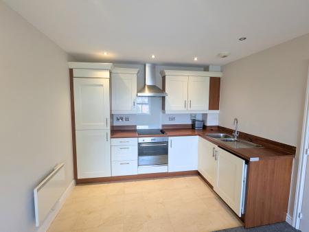 1 bedroom Flat to let in Carlton Boulevard, Lincoln, LN2