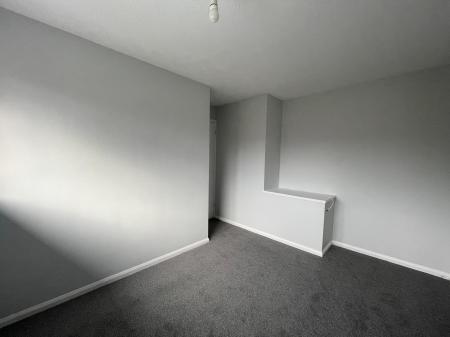 3 bedroom Semi-detached house to let in Wigsley Road, Birchwood, LN6