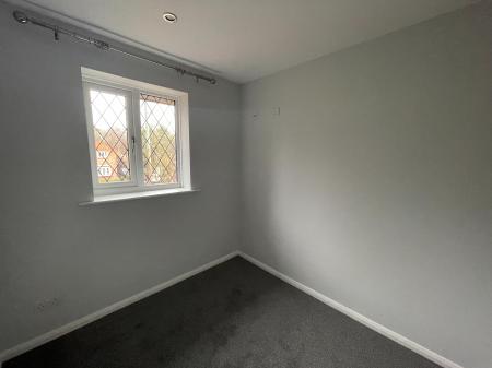 3 bedroom Semi-detached house to let in Wigsley Road, Birchwood, LN6