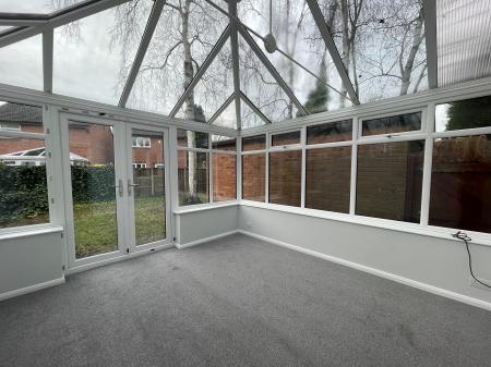 3 bedroom Semi-detached house to let in Wigsley Road, Birchwood, LN6