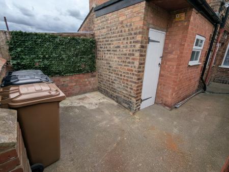 2 bedroom Terraced House to let in Charles Street, Lincoln, LN5