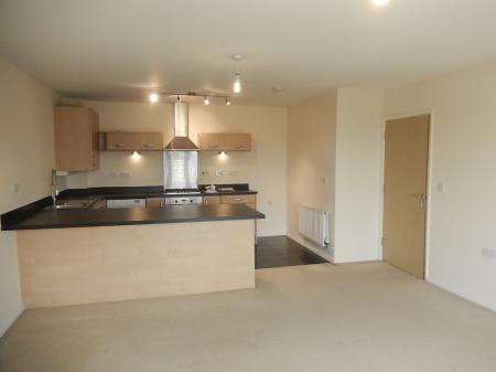 2 bedroom Flat to let in Manton Road, Lincoln, LN2