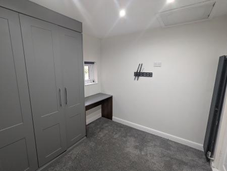 4 bedroom Detached house to let in Beechcroft Close, South Hykeham, LN6