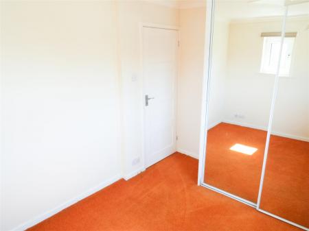 3 bedroom Semi-detached house to let in Matlock Drive, North Hykeham, LN6