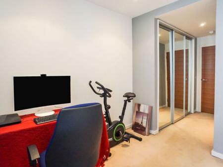 2 bedroom Flat to let in Brayford Street, Lincoln, LN5