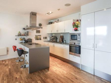 2 bedroom Flat to let in Brayford Street, Lincoln, LN5