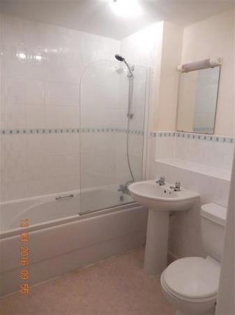 2 bedroom Flat to let in Riverside Drive, Anchor Quay, Lincoln, LN5
