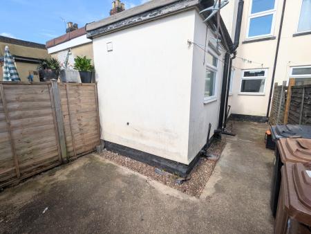 2 bedroom Terraced House to let in Stanley Place, Lincoln, LN5