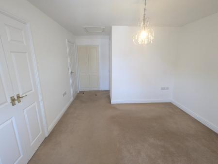 3 bedroom Town house to let in Byland Close, Bunkers Hill, Lincoln, LN2