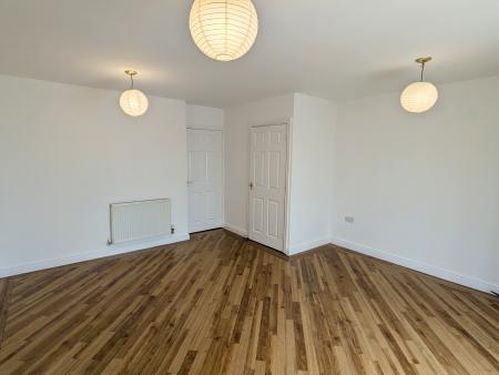 3 bedroom Town house to let in Byland Close, Bunkers Hill, Lincoln, LN2