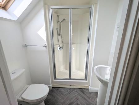 3 bedroom Town house to let in Byland Close, Bunkers Hill, Lincoln, LN2