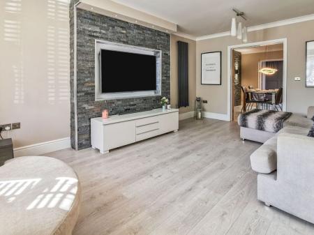 4 bedroom Detached house to let in Winchester Court, North Hykeham, LN6