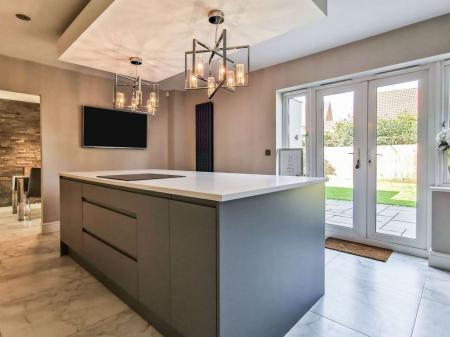4 bedroom Detached house to let in Winchester Court, North Hykeham, LN6