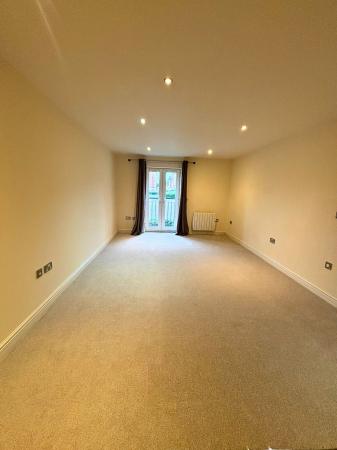 2 bedroom Flat to let in Carlton Boulevard, Lincoln, LN2