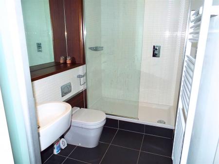 2 bedroom Flat to let in Witham Wharf, Brayford Wharf, Lincoln, LN5