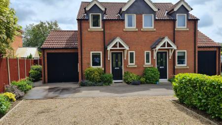 Mill Lane, North Hykeham, LN6