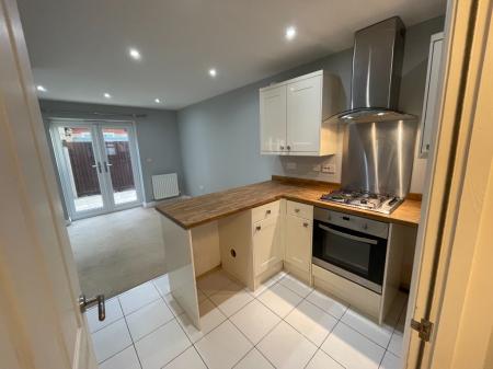 2 bedroom Town house to let in Dunkirk Road, Lincoln, LN1