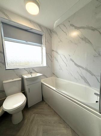 2 bedroom Flat to let in Park Crescent, Washingborough, LN4