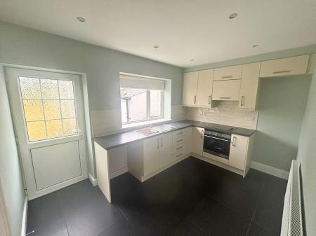 3 bedroom Semi-detached house to let in Mill Lane, North Hykeham, LN6