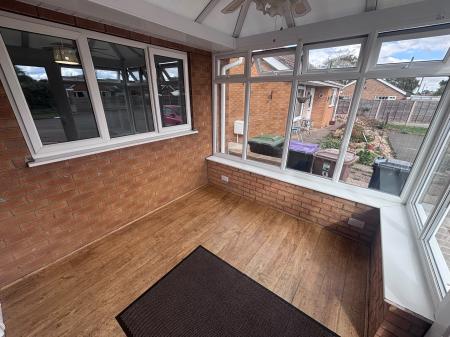 2 bedroom Bungalow to let in Rowan Way, Metheringham, LN4