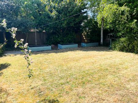 3 bedroom Detached house to let in Laney Close, Glebe Park, LN2