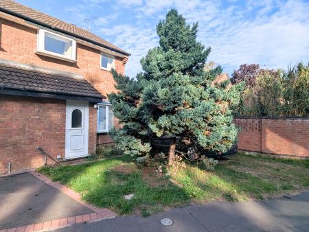 3 bedroom Semi-detached house to let in Lindholme Road, Doddington Park, Lincoln, LN6